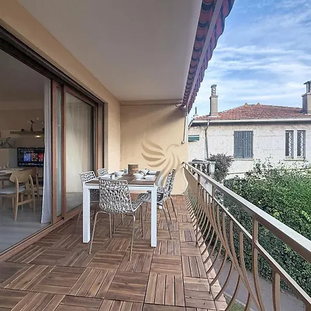 Apt3br,ac,wifi, Sea View, Parking, 3min To * Fréjus