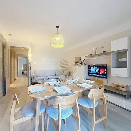 Apt3br,ac,wifi, Sea View, Parking, 3min To * Fréjus