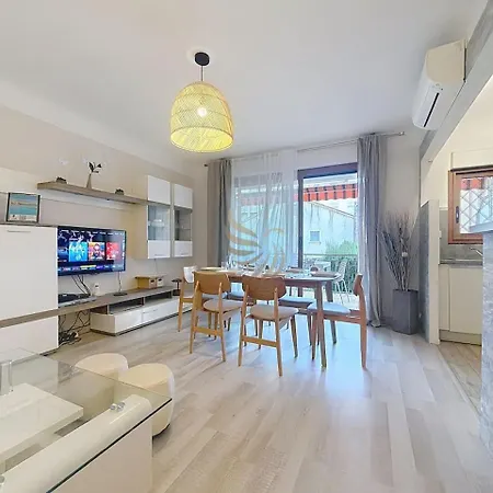Apt3br,ac,wifi, Sea View, Parking, 3min To Lejlighed *