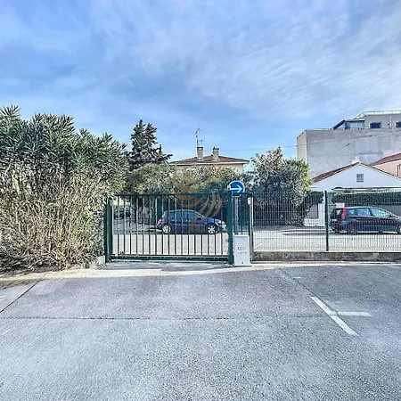 Apt3br,ac,wifi, Sea View, Parking, 3min To